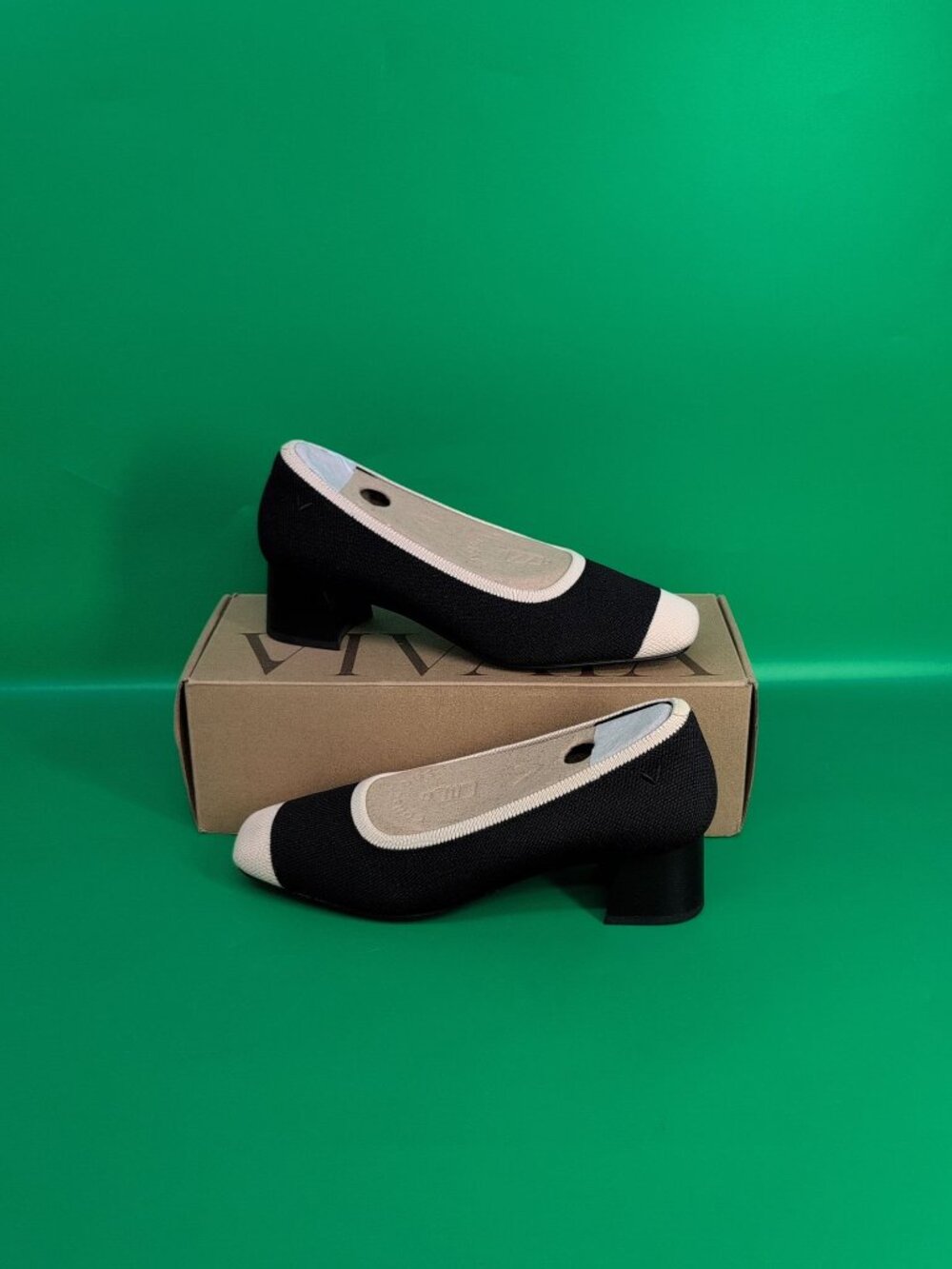 VIVAIA Monroe Square Toe Margot Chunky Heel Pumps US 7-7.5 Black Ivory